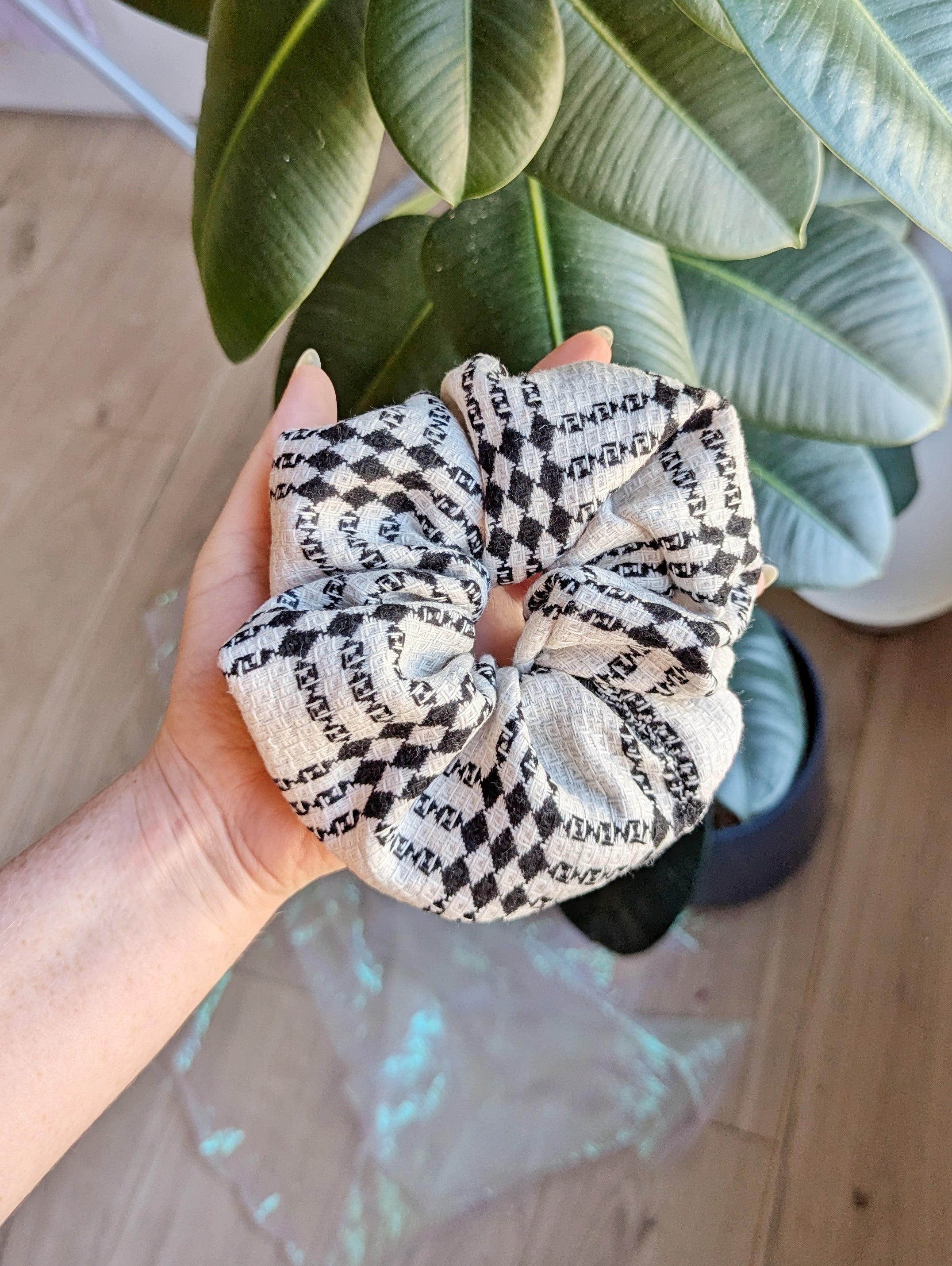 #9 Scrunchie