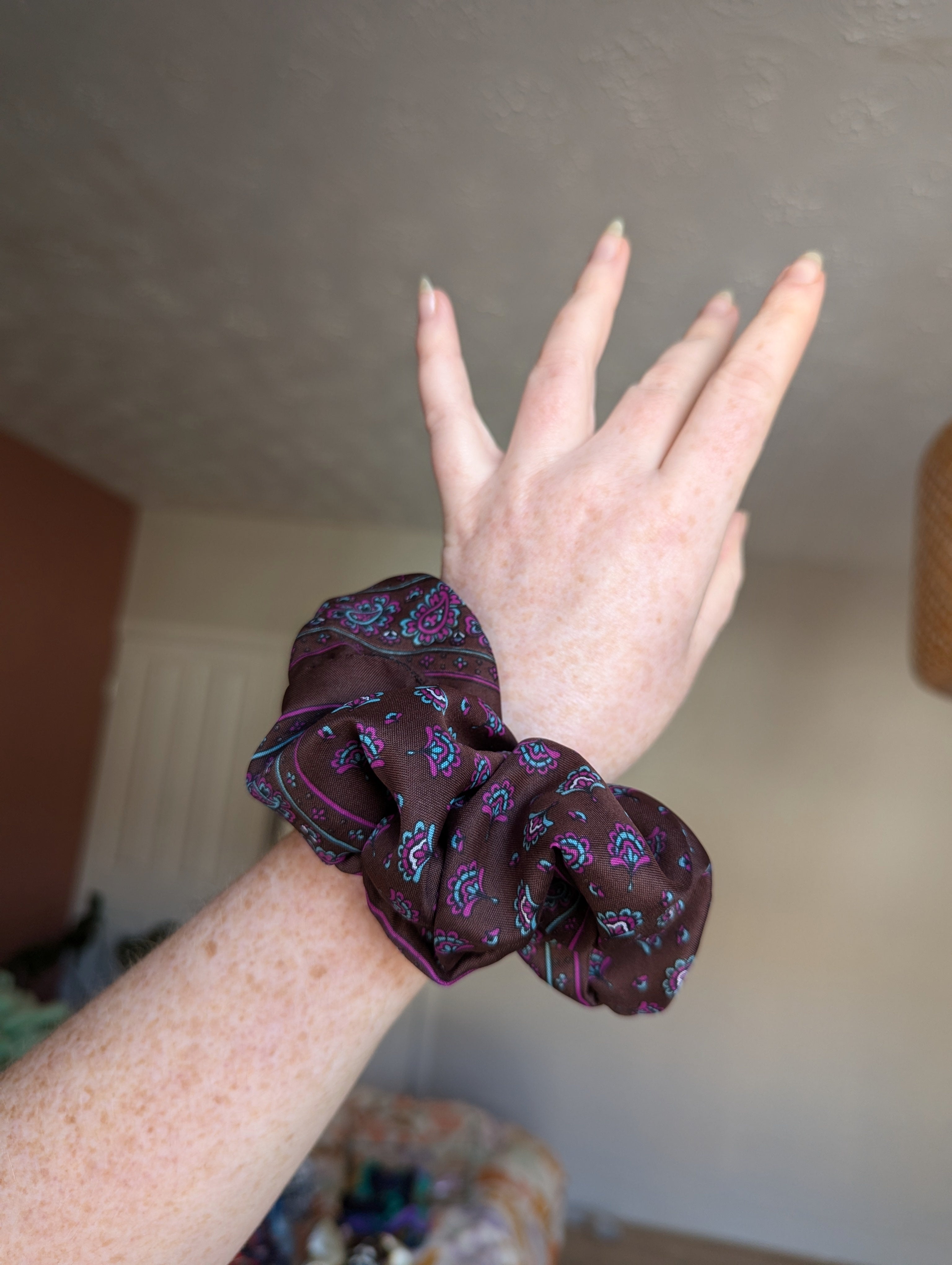 #16 Scrunchie